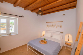 Salty Villas, Kallisti